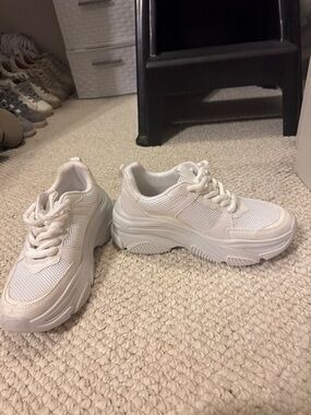 wild fable Cream/White Chunky Platform Sneakers